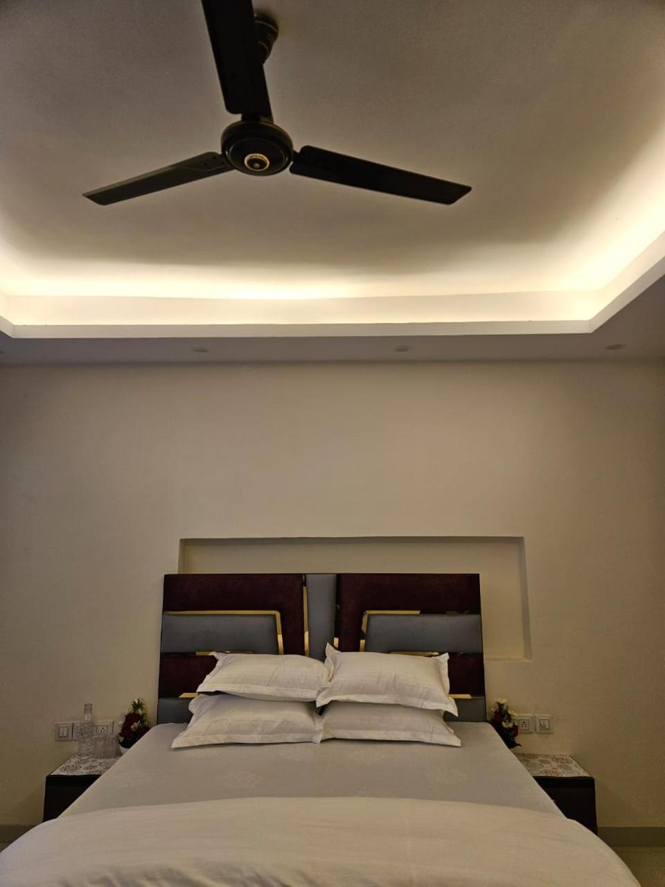 Ashirwaad 249 Bed & Breakfast Greater Noida Exterior photo